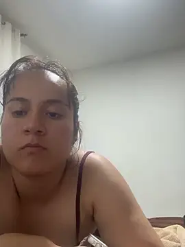 Snapshot of Leonis_0 chatting on 10-28-25, 02:04 Leonis 0 online show from 10-28-25, 02:04