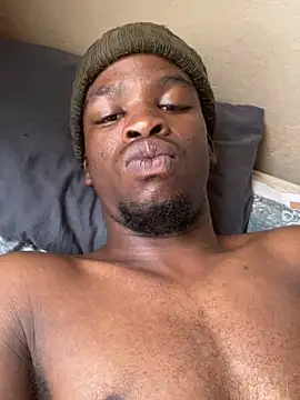 Snapshot of Kgaogelo18 chatting on 10-14-25, 08:59 Kgaogelo18 online show from 10-14-25, 08:59