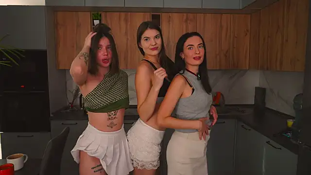 Anny Molly online show from 10-05-25, 06:01