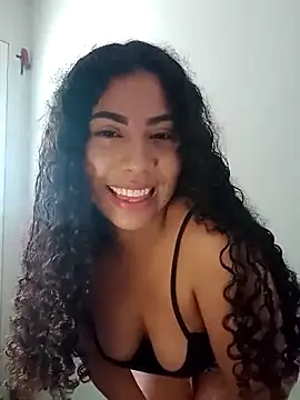 Snapshot of A_maddy chatting on 09-15-25, 03:01 A maddy online show from 09-15-25, 03:01