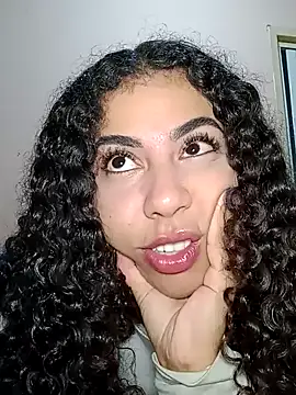 Snapshot of A_maddy chatting on 10-10-25, 01:37 A maddy online show from 10-10-25, 01:37