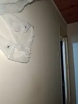 Snapshot of A_maddy chatting on 10-31-25, 02:23 A maddy online show from 10-31-25, 02:23