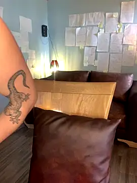 Canneela online show from 11-15-25, 01:29