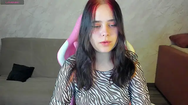 Alis Platt online show from 10-06-25, 01:03