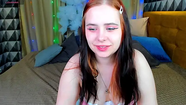 Snapshot of Alis_Platt chatting on 01-15-26, 01:10 Alis Platt online show from 01-15-26, 01:10