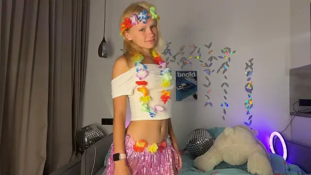 Snapshot of lxsundollyxl chatting on 10-04-25, 03:15 lxsundollyxl online show from 10-04-25, 03:15