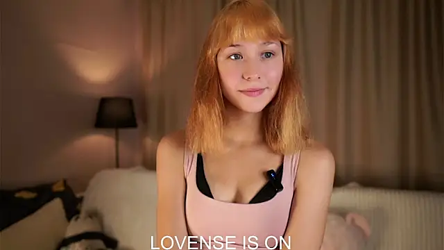 Snapshot of BritniBers chatting on 09-23-25, 10:29 BritniBers online show from 09-23-25, 10:29