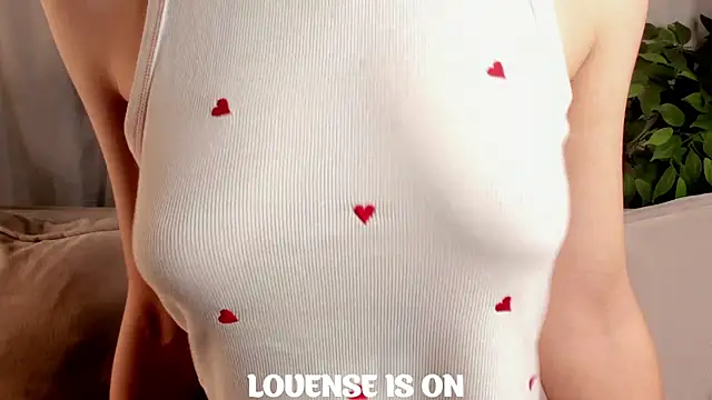 Snapshot of BritniBers chatting on 10-22-25, 11:32 BritniBers online show from 10-22-25, 11:32