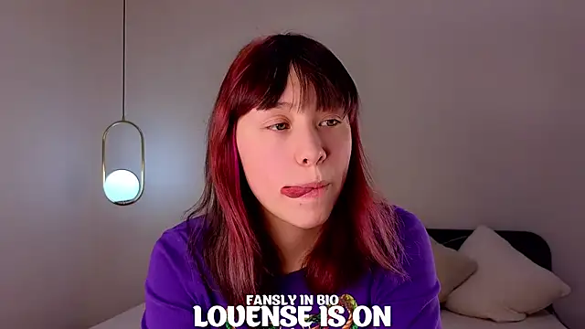 Snapshot of BritniBers chatting on 10-24-25, 10:55 BritniBers online show from 10-24-25, 10:55