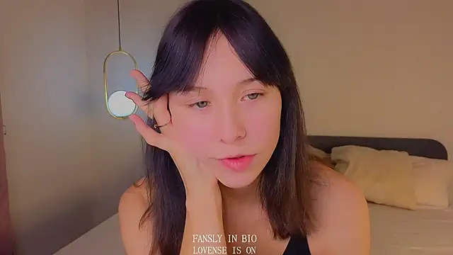 Snapshot of BritniBers chatting on 11-14-25, 02:10 BritniBers online show from 11-14-25, 02:10