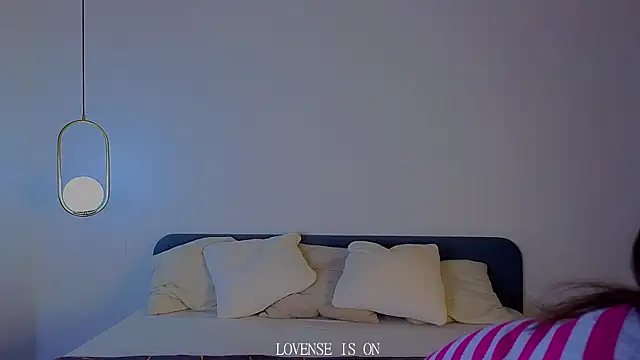 Snapshot of BritniBers chatting on 11-21-25, 01:26 BritniBers online show from 11-21-25, 01:26