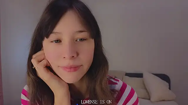 Snapshot of BritniBers chatting on 11-28-25, 01:52 BritniBers online show from 11-28-25, 01:52