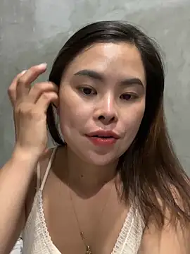 Snapshot of han-cute chatting on 09-23-25, 01:36 han-cute online show from 09-23-25, 01:36