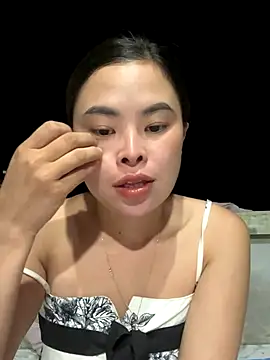 Snapshot of han-cute chatting on 09-24-25, 01:58 han-cute online show from 09-24-25, 01:58