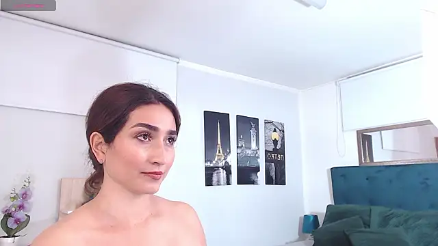 Snapshot of linda_morgan1 chatting on 02-25-26, 12:15 linda morgan1 online show from 02-25-26, 12:15