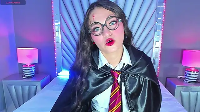 Gabby Bale online show from 10-31-25, 12:17