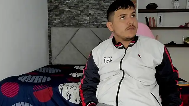 Snapshot of Sexxyy_Couple_ chatting on 03-01-26, 05:09 Sexxyy Couple online show from 03-01-26, 05:09