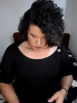 Snapshot of NARFOJ chatting on 10-20-25, 07:36 NARFOJ online show from 10-20-25, 07:36