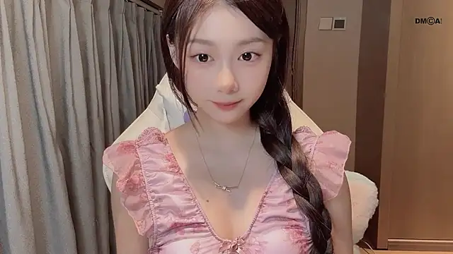 Makinghappymyself  online show from 12-18-25, 09:26