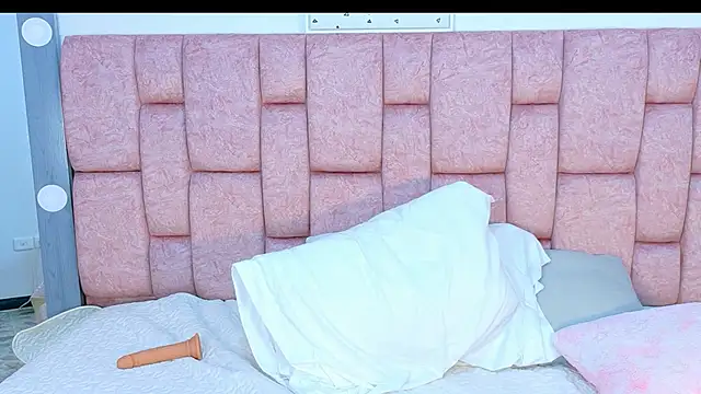 DaniniAnderson online show from 11-30-25, 09:57