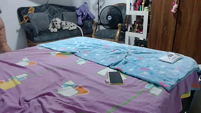 devora clark online show from 11-11-25, 02:00