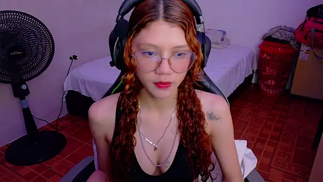 Birdie 0 online show from 09-25-25, 02:15