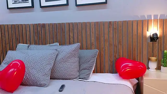 luna roja25 online show from 02-17-26, 01:29