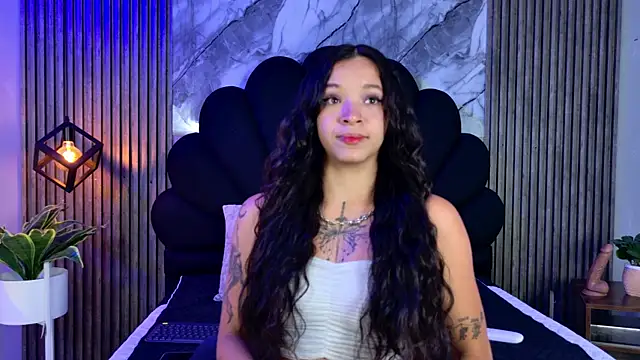 Snapshot of AlahyaPalmerR chatting on 09-22-25, 02:24 AlahyaPalmerR online show from 09-22-25, 02:24