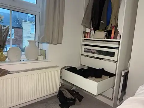 KayleeBella online show from 11-07-25, 04:18