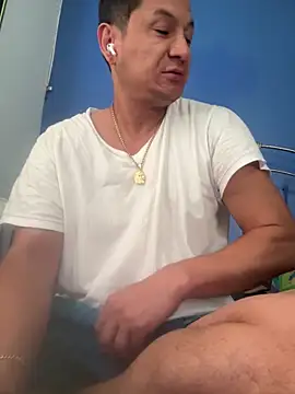 Snapshot of stevo170t chatting on 10-10-25, 04:28 stevo170t online show from 10-10-25, 04:28