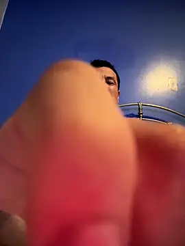 Snapshot of stevo170t chatting on 11-16-25, 10:37 stevo170t online show from 11-16-25, 10:37