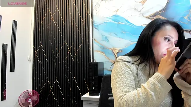 Scarlett 14  online show from 02-04-26, 02:39