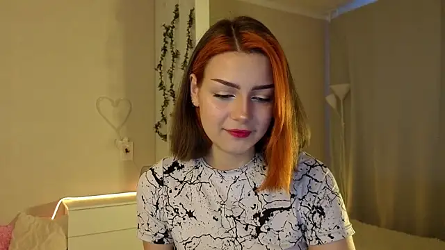 PurrrBerry online show from 09-15-25, 03:28