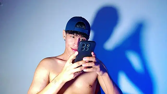 rowanbigboy23 online show from 12-20-25, 11:56