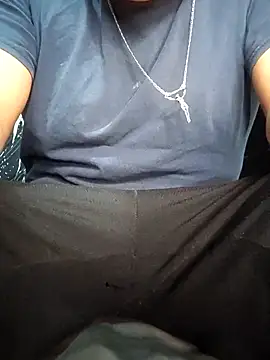 Snapshot of juan_penetreitor chatting on 10-24-25, 06:32 juan penetreitor online show from 10-24-25, 06:32