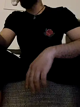 Snapshot of Brownsuggarr chatting on 10-21-25, 03:18 Brownsuggarr online show from 10-21-25, 03:18