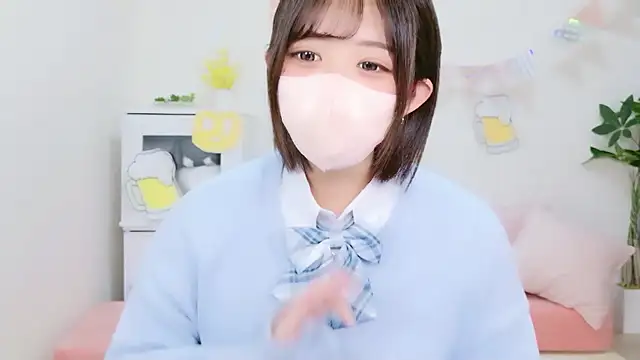 Hinata Sun online show from 09-28-25, 09:36