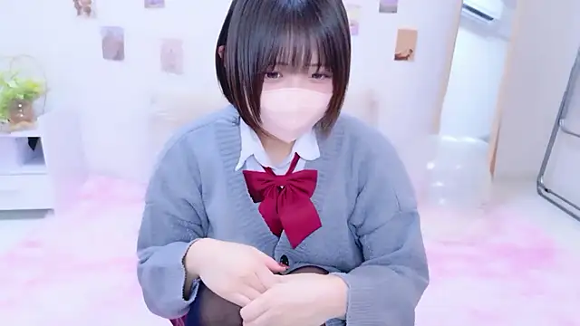 Hinata Sun online show from 12-03-25, 01:31