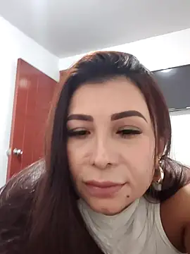 mia mancinii online show from 06-27-26, 01:43