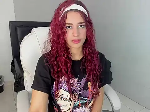 Snapshot of Alisha_Evans_Rs chatting on 11-21-25, 08:51 Alisha Evans Rs online show from 11-21-25, 08:51