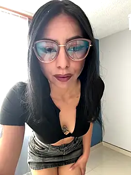 Clawd hot online show from 10-03-25, 01:19