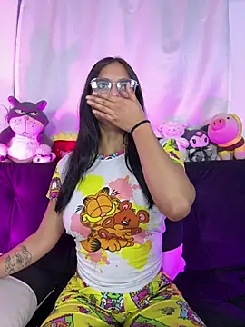 Snapshot of Clawd_hot chatting on 02-18-26, 01:23 Clawd hot online show from 02-18-26, 01:23