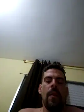 Snapshot of tuerkass89 chatting on 07-04-26, 12:17 tuerkass89 online show from 07-04-26, 12:17