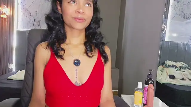 Snapshot of Kristall_06 chatting on 02-19-26, 04:41 Kristall 06 online show from 02-19-26, 04:41