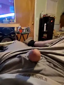 Snapshot of Wolfyking95 chatting on 09-13-25, 06:02 Wolfyking95 online show from 09-13-25, 06:02