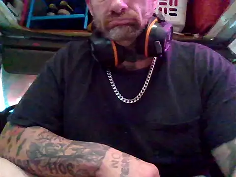 Snapshot of Cum515088 chatting on 06-22-26, 02:14 Cum515088 online show from 06-22-26, 02:14