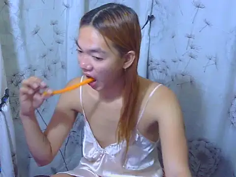 ursexy prettytrans online show from 10-22-25, 05:08