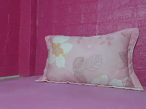 YummyDripCum online show from 01-08-26, 01:57