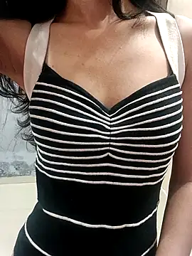 Daizy Shah online show from 09-20-25, 02:51