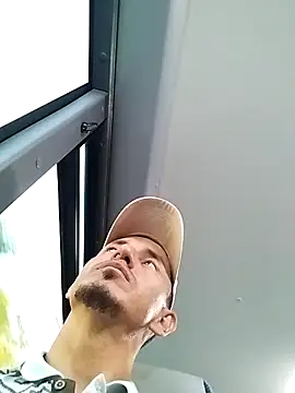 JuanD vero online show from 10-14-25, 03:24